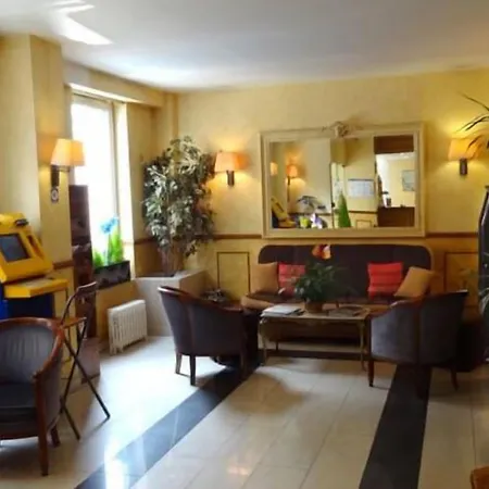 Hotel Du Maine 2*