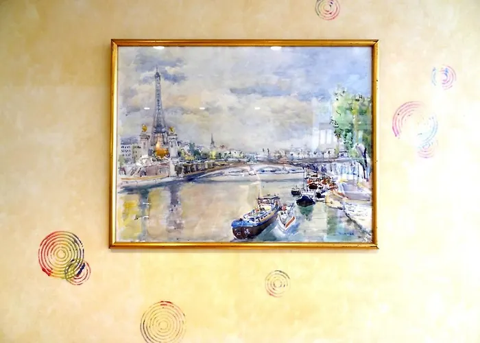 Hotel Du Maine 2*