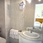 Отель Du Maine 2*