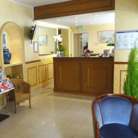 Hotel Du Maine