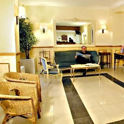 Hotel Du Maine 2*